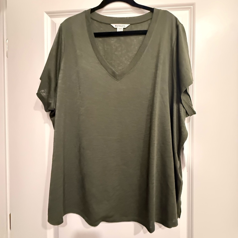 Athleta Olive V-Neck Short Sleeve Top